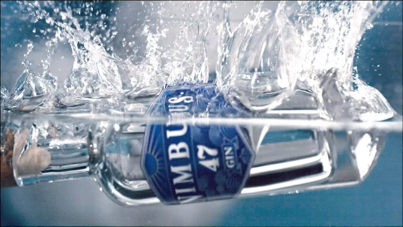 Nimbus 47 gin bottle splashing into water, a still from an LC Studios product film
